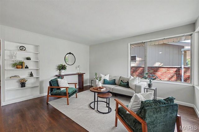 9801 Lawnview Drive, St Louis, MO 63136
