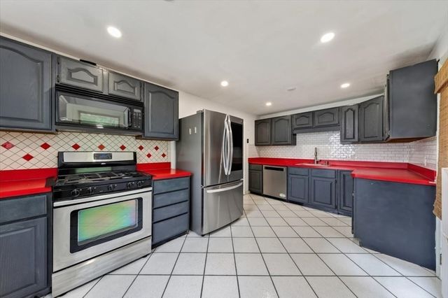 472 Summer St, Abington, MA 02351