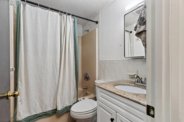 472 Summer St, Abington, MA 02351