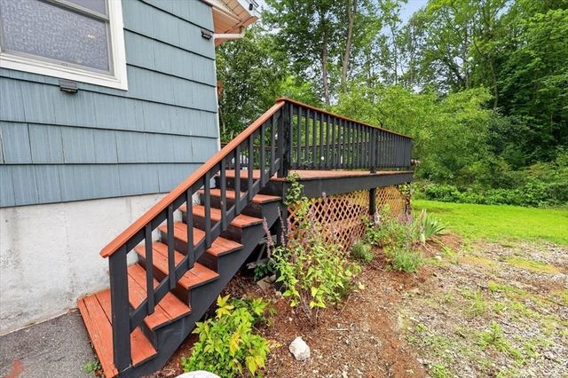 472 Summer St, Abington, MA 02351