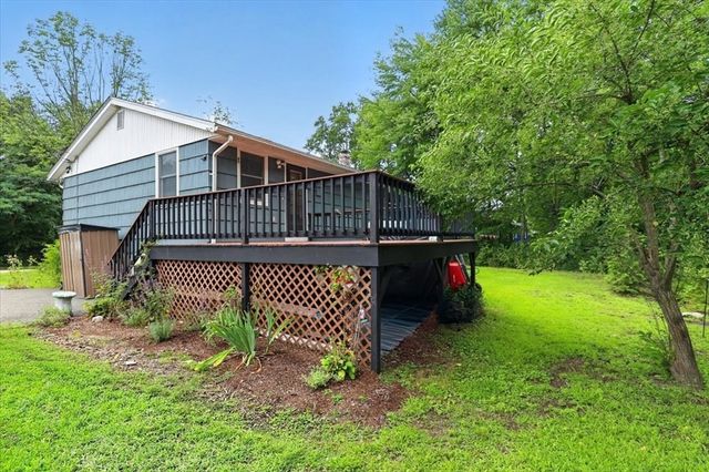 472 Summer St, Abington, MA 02351