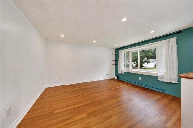 472 Summer St, Abington, MA 02351