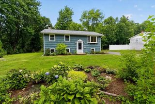 472 Summer St, Abington, MA 02351