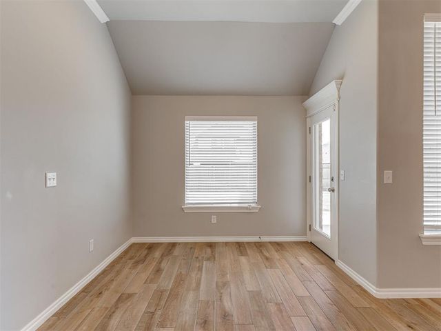 800 Bison Crossing Drive, Yukon, OK 73099