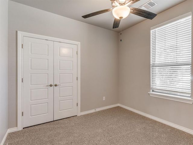 800 Bison Crossing Drive, Yukon, OK 73099