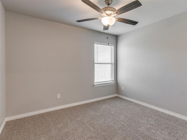 800 Bison Crossing Drive, Yukon, OK 73099