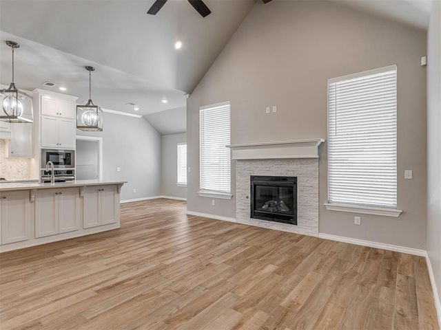 800 Bison Crossing Drive, Yukon, OK 73099