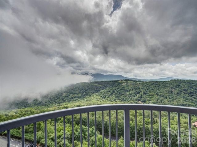 303 Sugar Top Drive 2816, Sugar Mountain, NC 28604