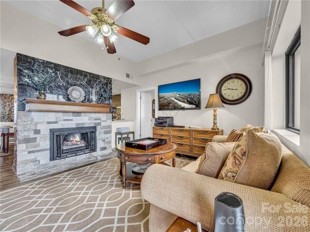 303 Sugar Top Drive 2816, Sugar Mountain, NC 28604