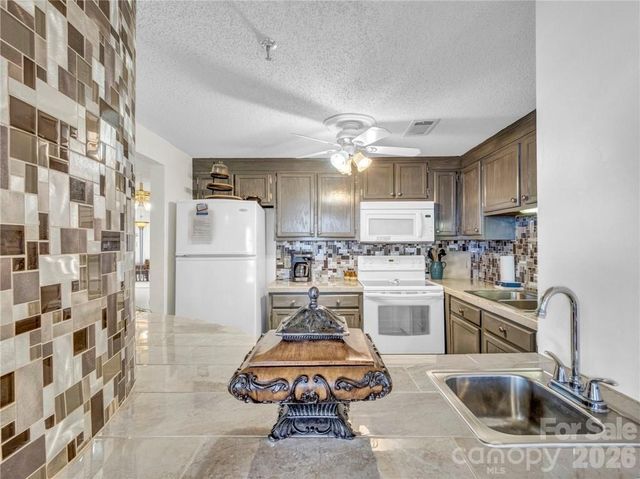 303 Sugar Top Drive 2816, Sugar Mountain, NC 28604