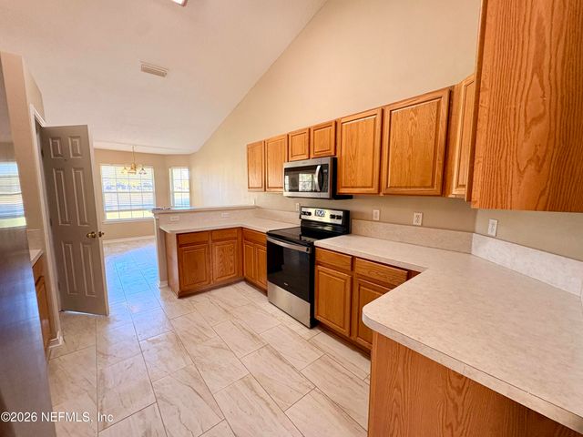 15677 MOSS HOLLOW Drive, Jacksonville, FL 32218