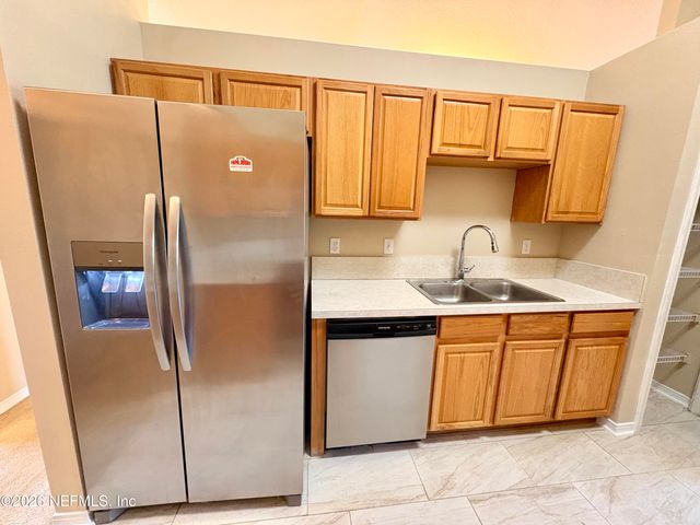 15677 MOSS HOLLOW Drive, Jacksonville, FL 32218