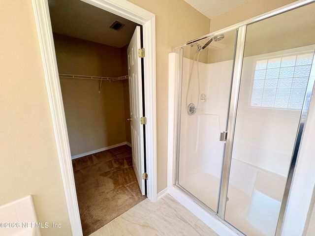 15677 MOSS HOLLOW Drive, Jacksonville, FL 32218