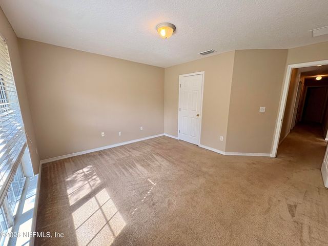 15677 MOSS HOLLOW Drive, Jacksonville, FL 32218