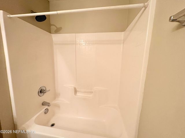 15677 MOSS HOLLOW Drive, Jacksonville, FL 32218