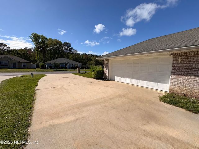 15677 MOSS HOLLOW Drive, Jacksonville, FL 32218