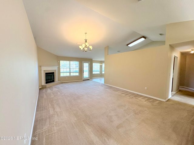 15677 MOSS HOLLOW Drive, Jacksonville, FL 32218