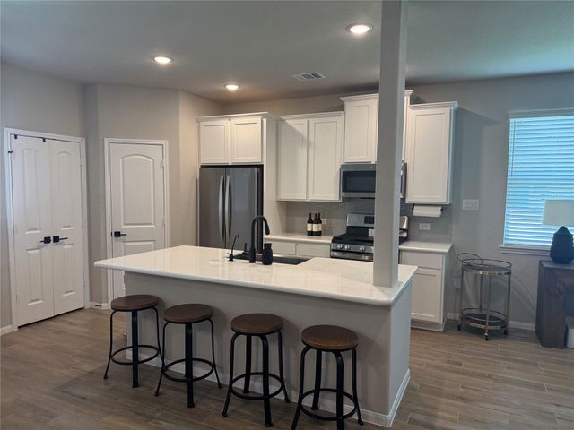 5504 Hyde Park Drive, Pasadena, TX 77505