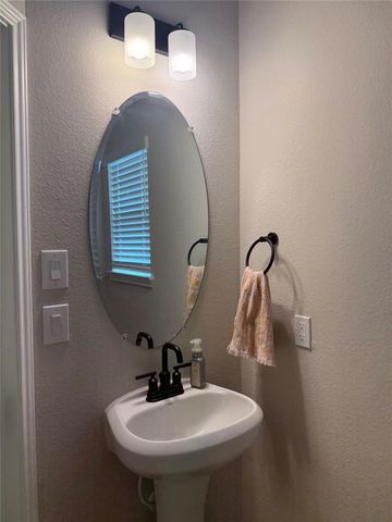 5504 Hyde Park Drive, Pasadena, TX 77505