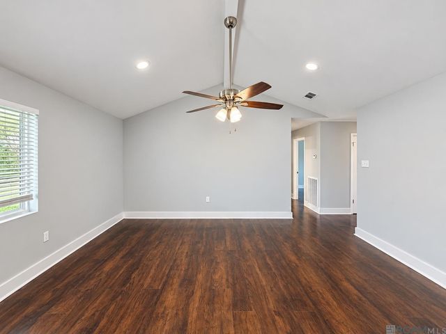 1777 Rue Desiree, Baton Rouge, LA 70810