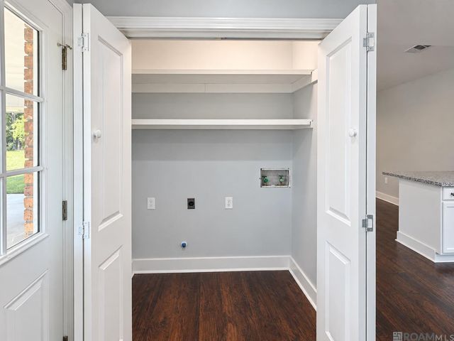 1777 Rue Desiree, Baton Rouge, LA 70810