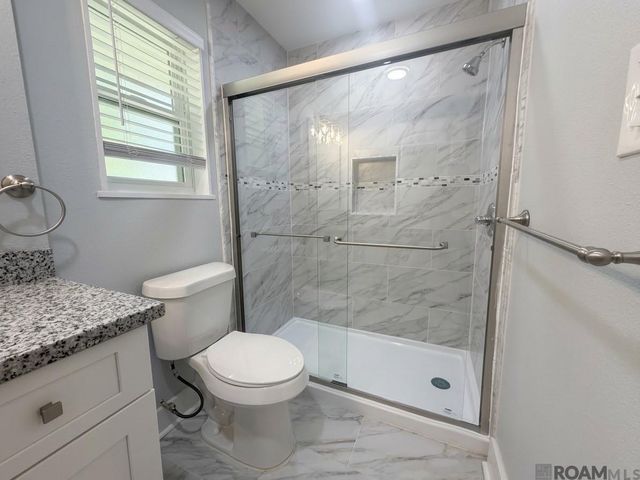1777 Rue Desiree, Baton Rouge, LA 70810