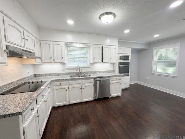 1777 Rue Desiree, Baton Rouge, LA 70810