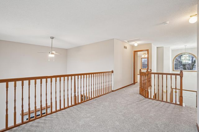 577 Eagle Ridge Road, Woodbury, MN 55125