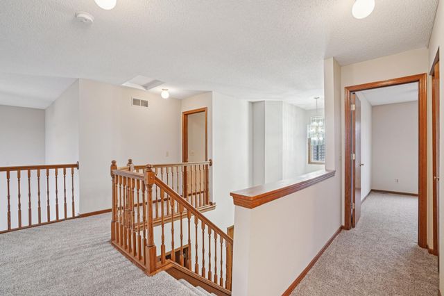 577 Eagle Ridge Road, Woodbury, MN 55125