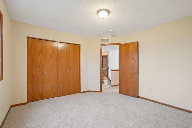 577 Eagle Ridge Road, Woodbury, MN 55125