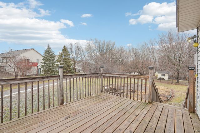 577 Eagle Ridge Road, Woodbury, MN 55125