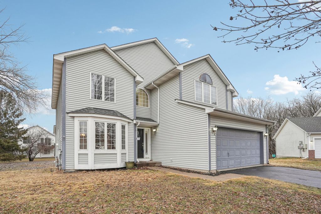 577 Eagle Ridge Road, Woodbury, MN 55125