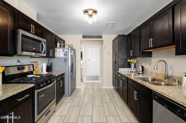 13948 Garforth Avenue, Horizon City, TX 79928