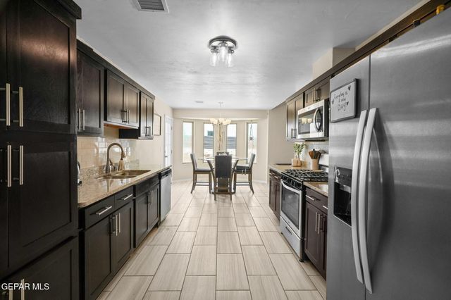 13948 Garforth Avenue, Horizon City, TX 79928