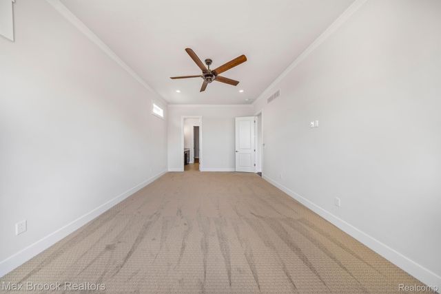 5636 Suffolk Court, West Bloomfield Charter Township, MI 48322
