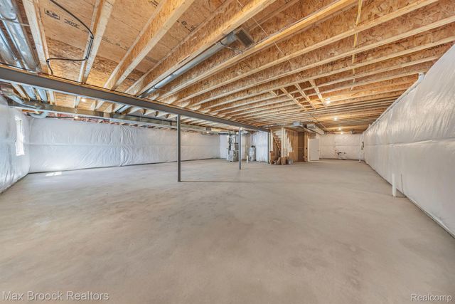 5636 Suffolk Court, West Bloomfield Charter Township, MI 48322