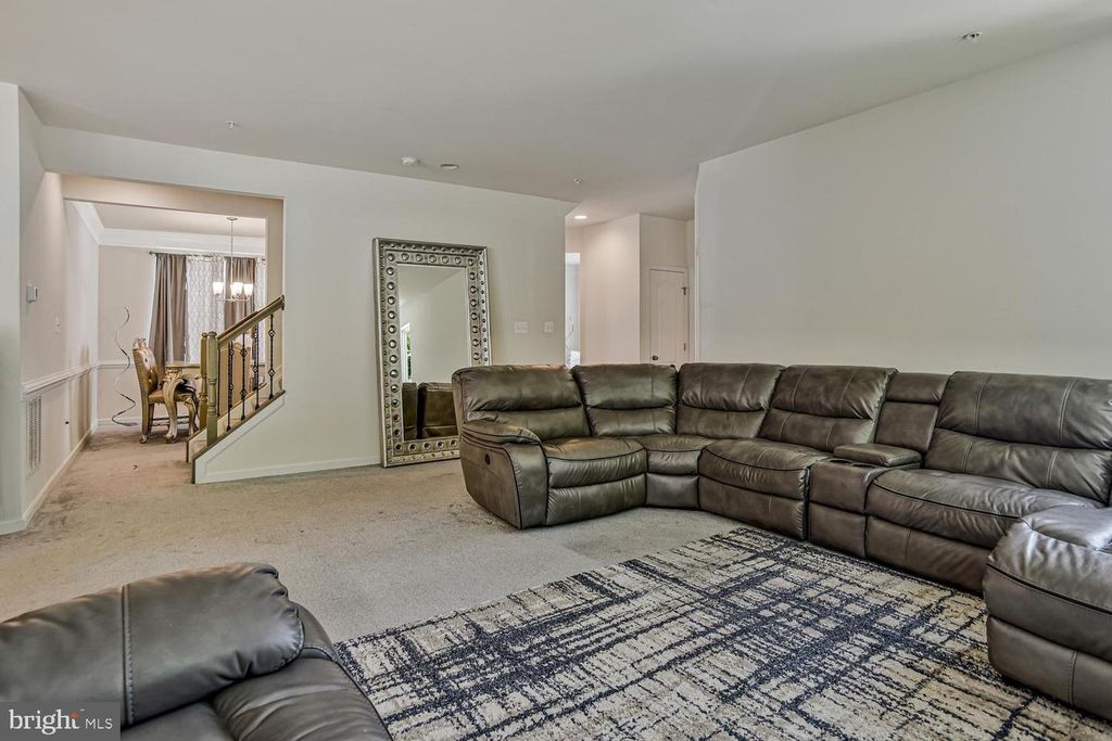 Image 14 of property listing at 2950 KNIGHT CT, Bryans Road, MD 20616