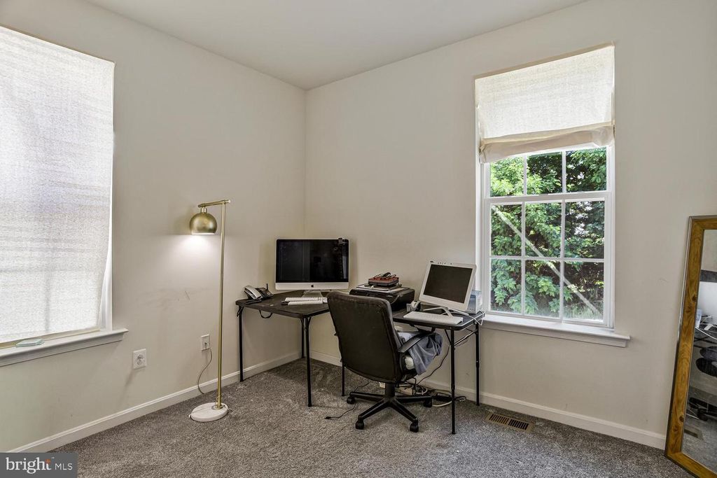 Image 25 of property listing at 2950 KNIGHT CT, Bryans Road, MD 20616