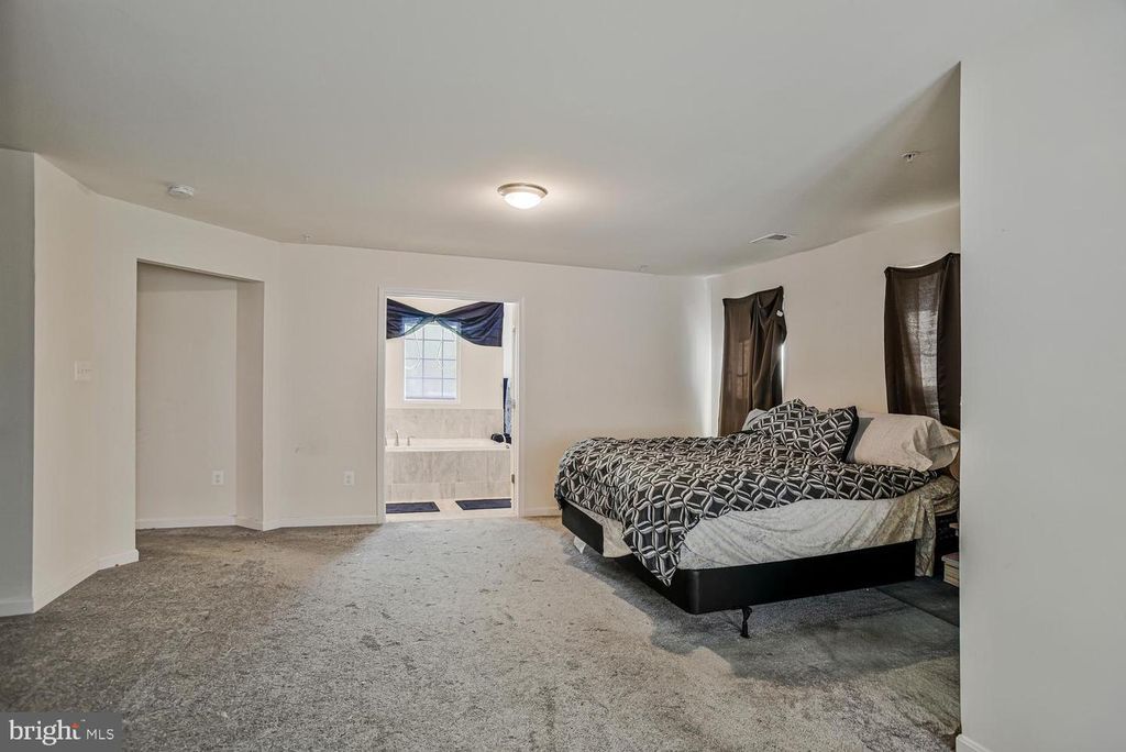 Image 28 of property listing at 2950 KNIGHT CT, Bryans Road, MD 20616