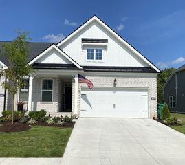 1407 Autumn Leaf Ln, Mount Juliet, TN 37122