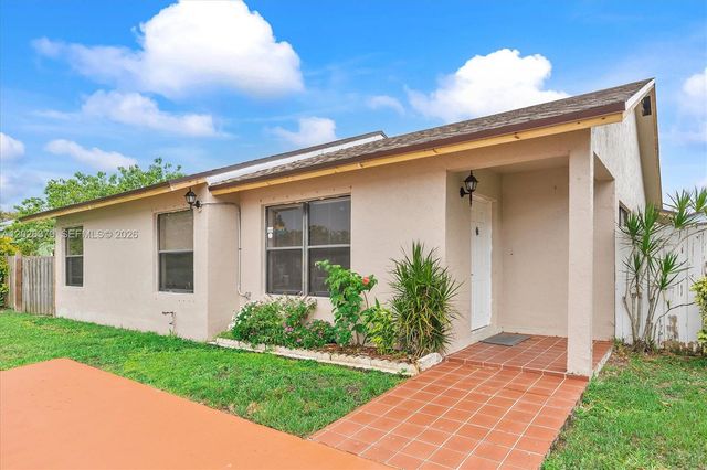 16110 SW 300th St, Homestead, FL 33033