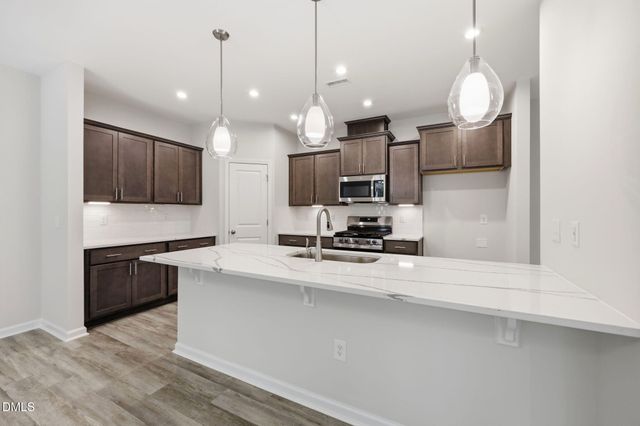 135 Railcar Way, Clayton, NC 27520