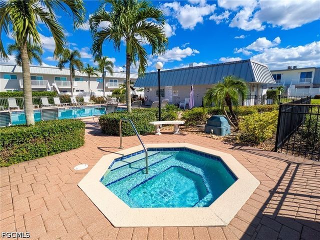 6777 Winkler RD 238, Fort Myers, FL 33919