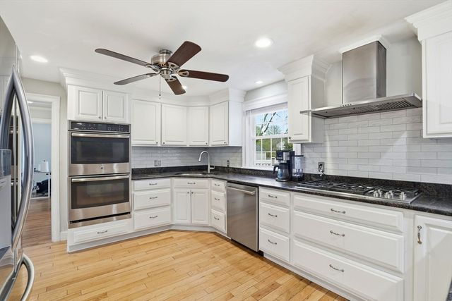 21 Kent Rd, Weymouth, MA 02190