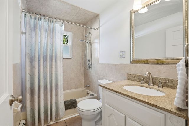 21 Kent Rd, Weymouth, MA 02190