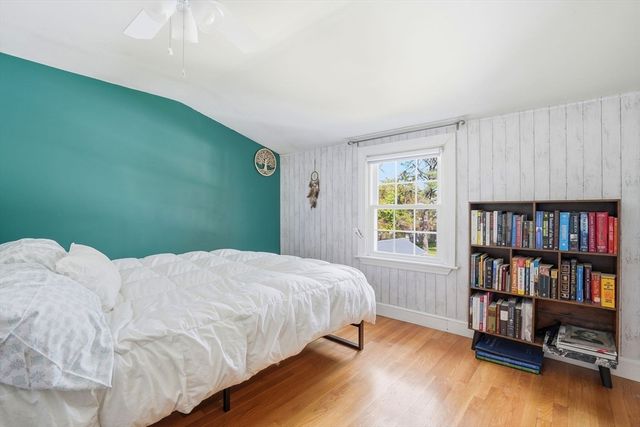 21 Kent Rd, Weymouth, MA 02190