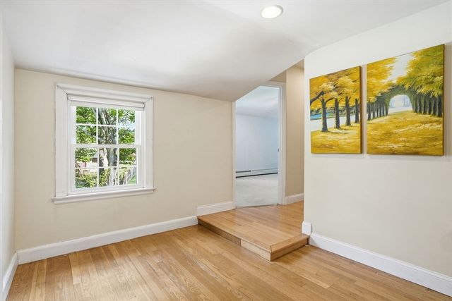 21 Kent Rd, Weymouth, MA 02190