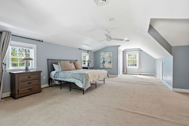 21 Kent Rd, Weymouth, MA 02190