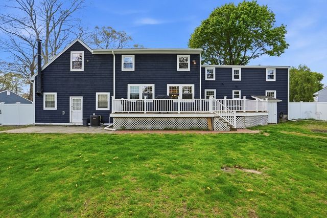 21 Kent Rd, Weymouth, MA 02190