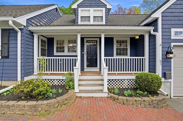 21 Kent Rd, Weymouth, MA 02190